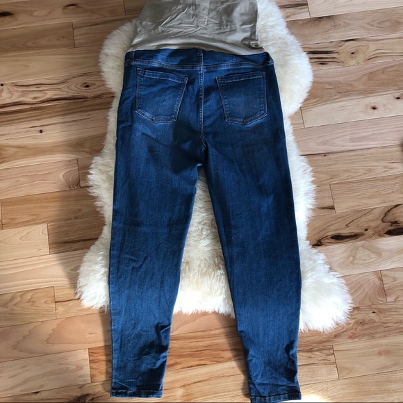Distressed Maternity Denim Jeans - Picture 5 of 6